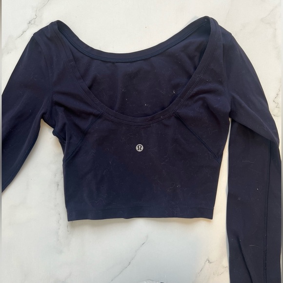 EUC Lululemon Athletica Navy Align Crop Top - Picture 2 of 2